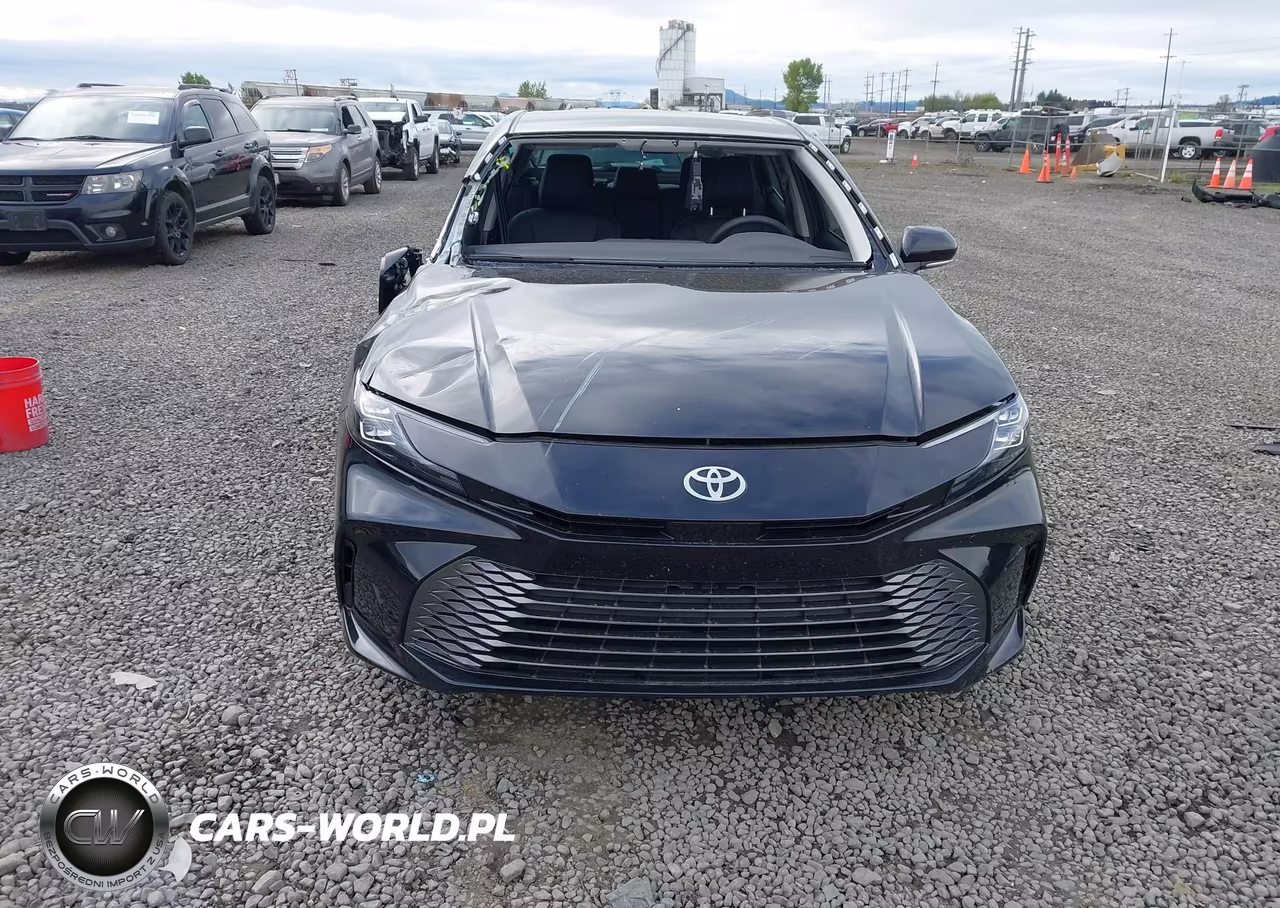 2025 Toyota Camry Xle VIN:4T1DAACK8SU174441 - 13