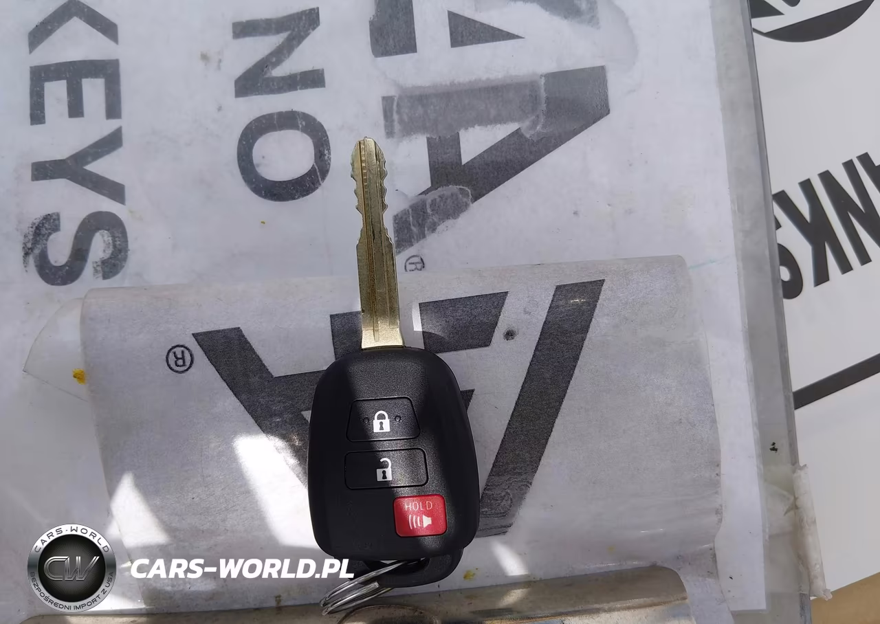 2015 Toyota Prius C One VIN:JTDKDTB38F1581806 - 11