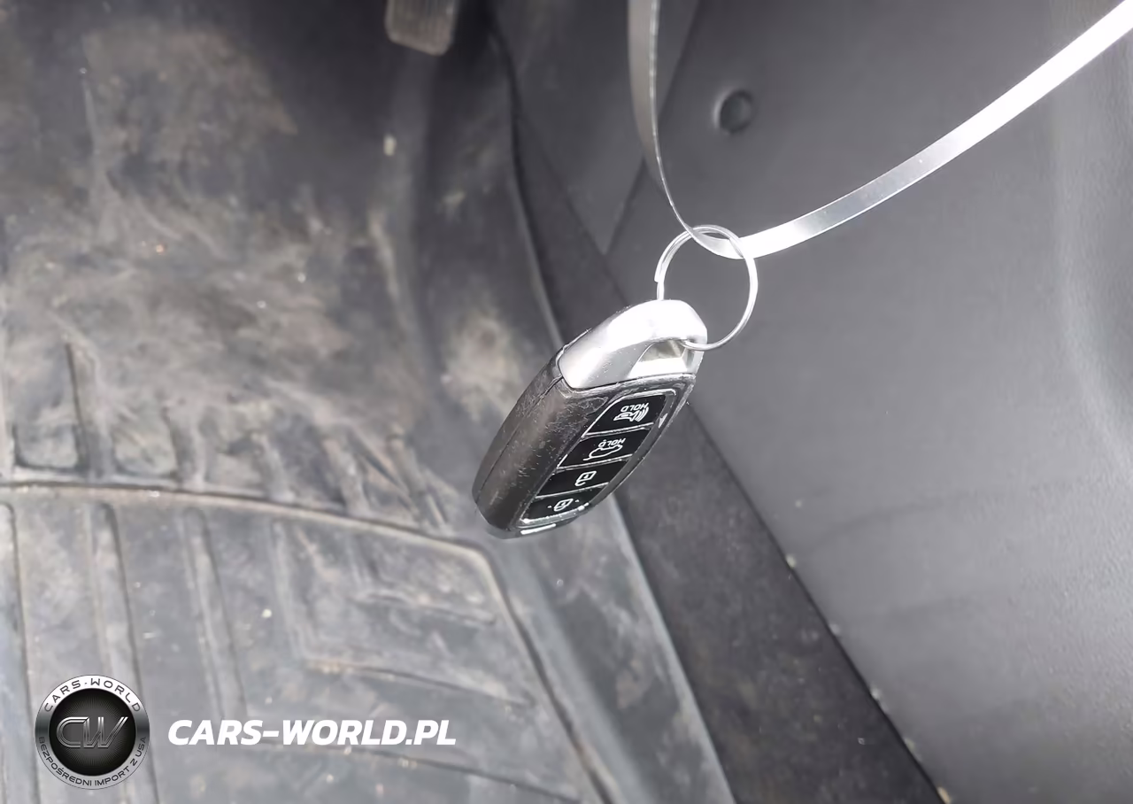 2019 Hyundai Kona Ultimate VIN:KM8K5CA5XKU233185 - 11