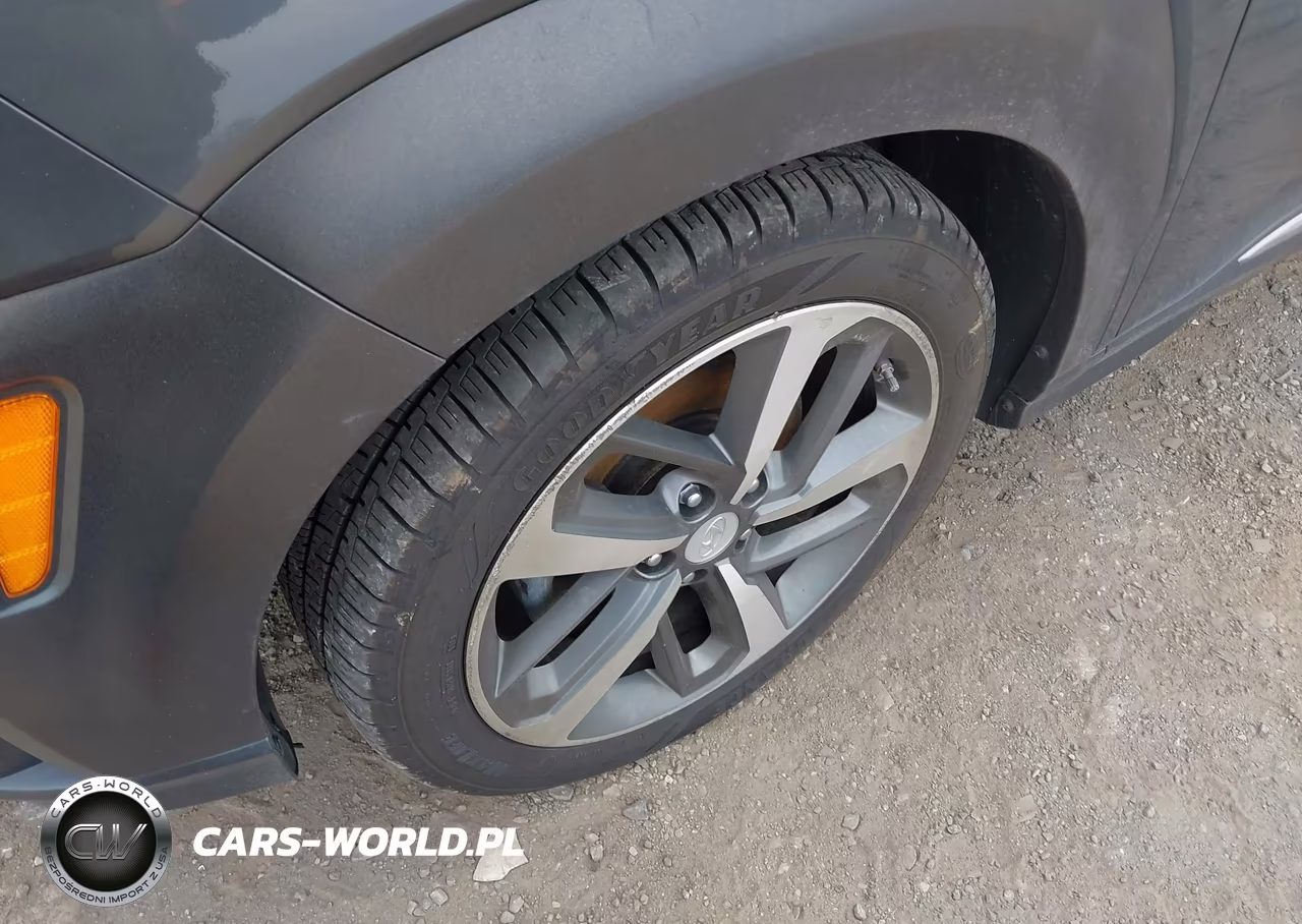 2019 Hyundai Kona Ultimate VIN:KM8K5CA5XKU233185 - 12