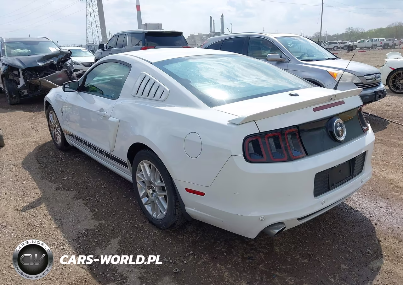2014 Ford Mustang V6 Premium VIN:1ZVBP8AM4E5253995 - 3