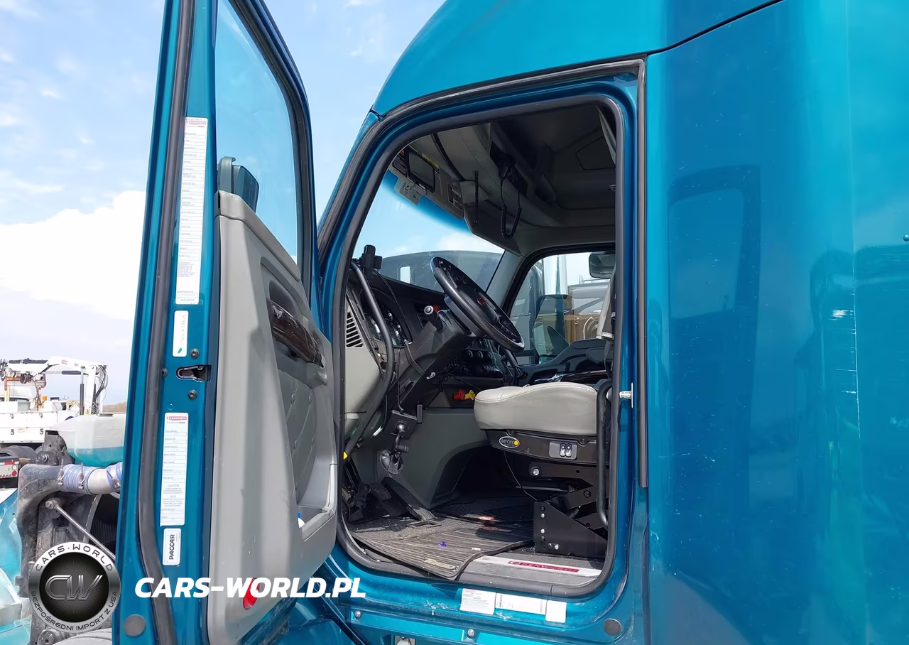 2019 Kenworth T680 VIN:1XKYDP9XXKJ257152 - 7