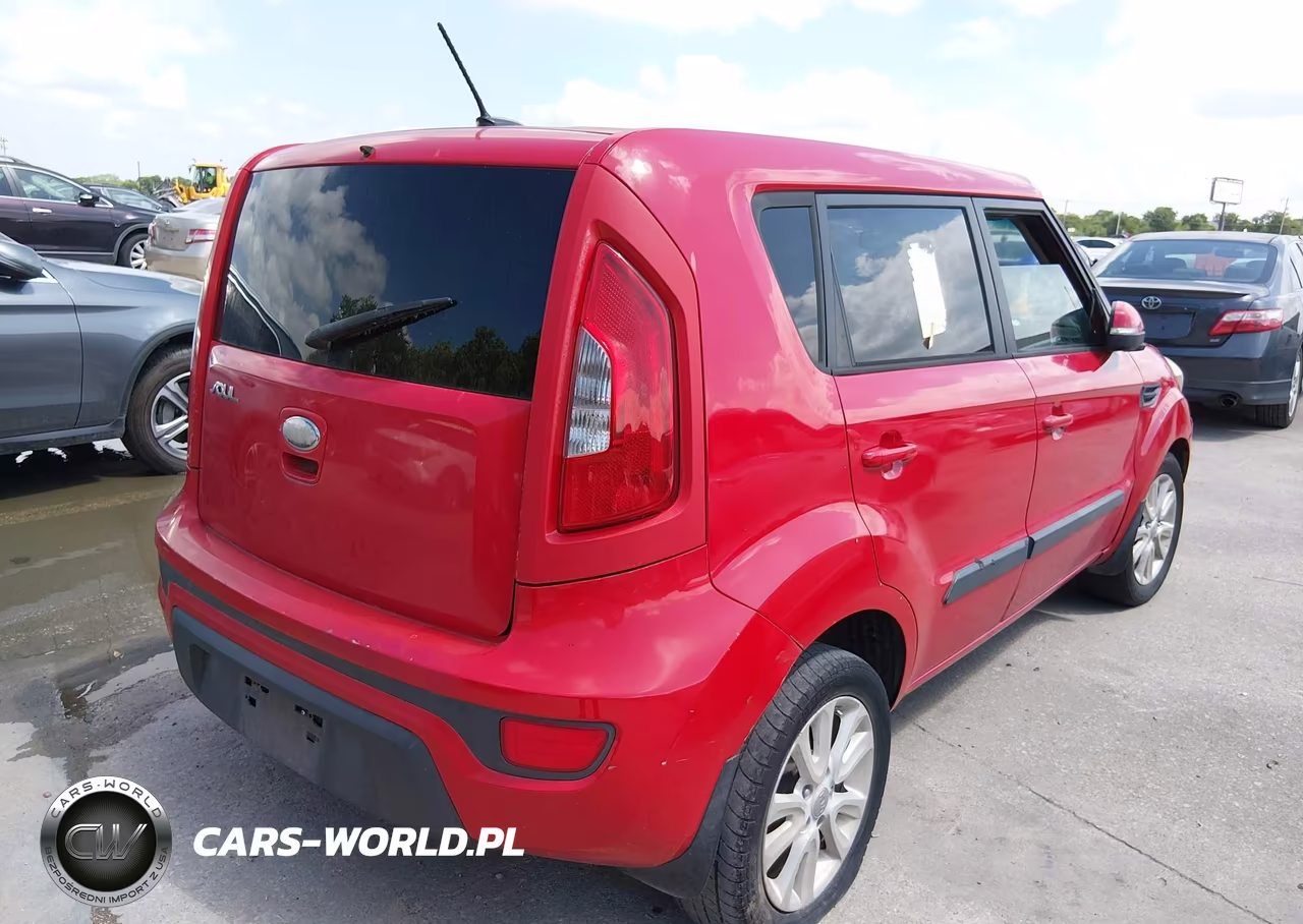 2013 Kia Soul + VIN:KNDJT2A62D7599622 - 4