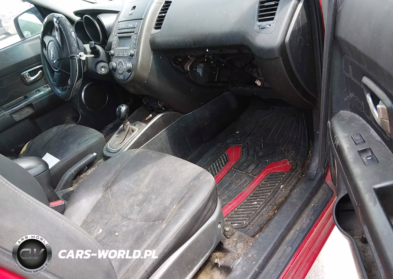 2013 Kia Soul + VIN:KNDJT2A62D7599622 - 5