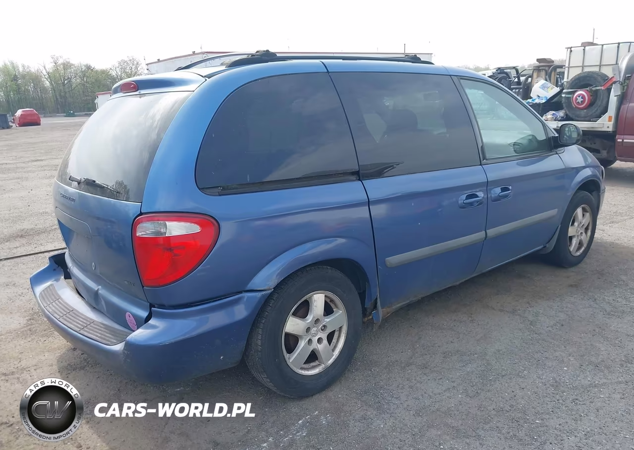 2007 Dodge Caravan Sxt VIN:1D4GP45R07B199805 - 4
