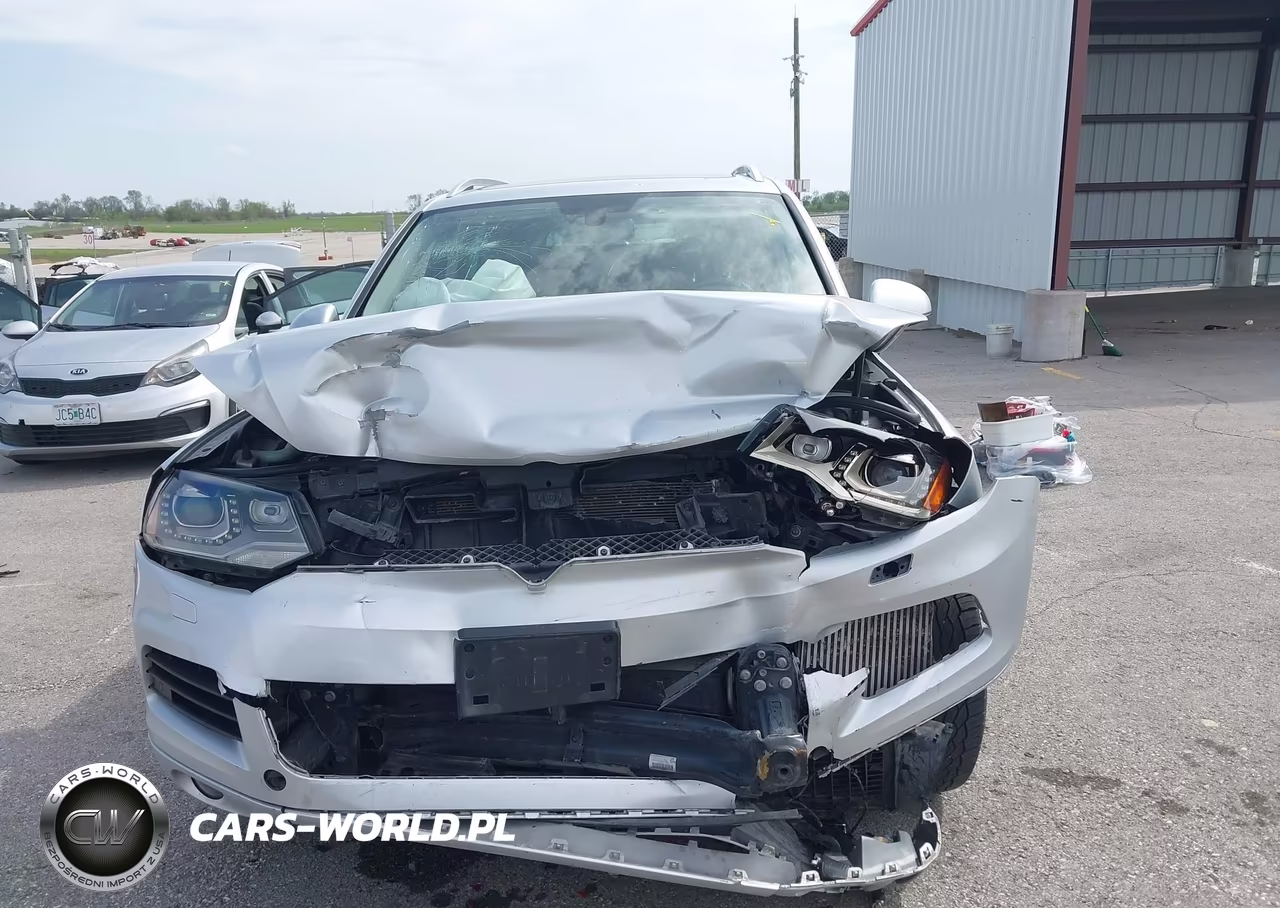 2013 Volkswagen Touareg Tdi Executive VIN:WVGEP9BP3DD006465 - 13