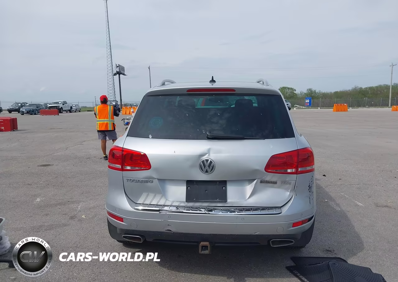 2013 Volkswagen Touareg Tdi Executive VIN:WVGEP9BP3DD006465 - 17