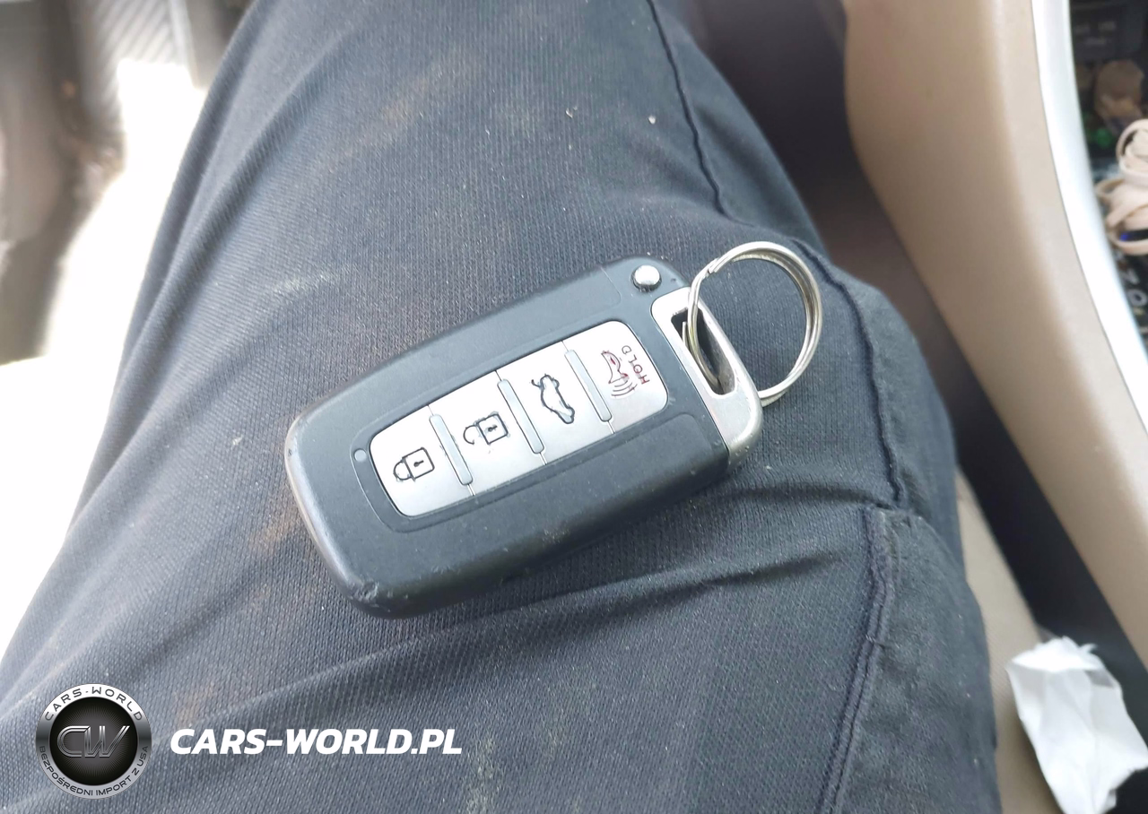 2013 Hyundai Sonata Hybrid VIN:KMHEC4A49DA088032 - 11