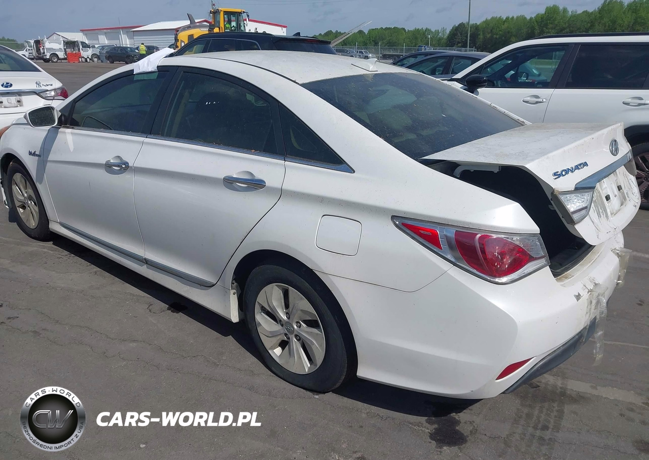 2013 Hyundai Sonata Hybrid VIN:KMHEC4A49DA088032 - 3