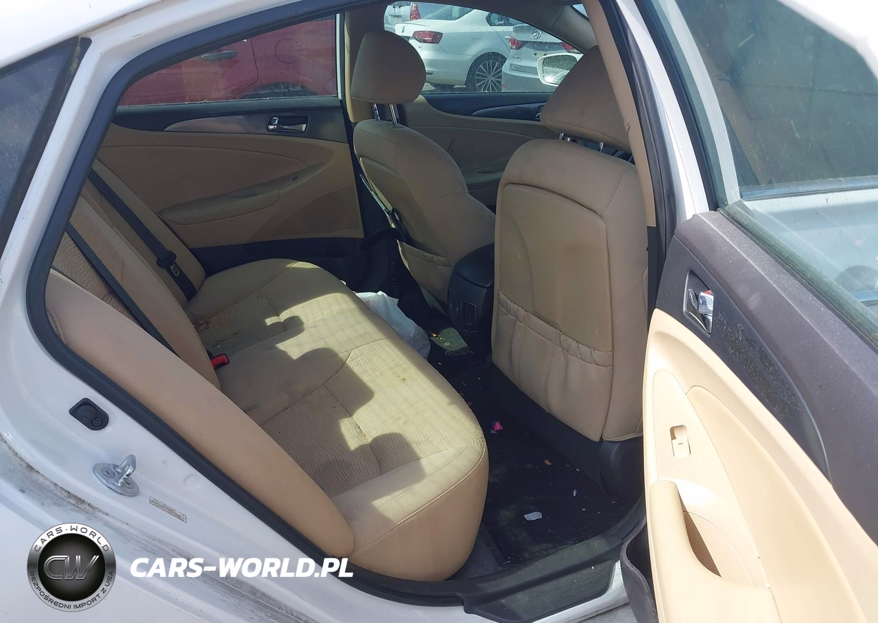 2013 Hyundai Sonata Hybrid VIN:KMHEC4A49DA088032 - 8