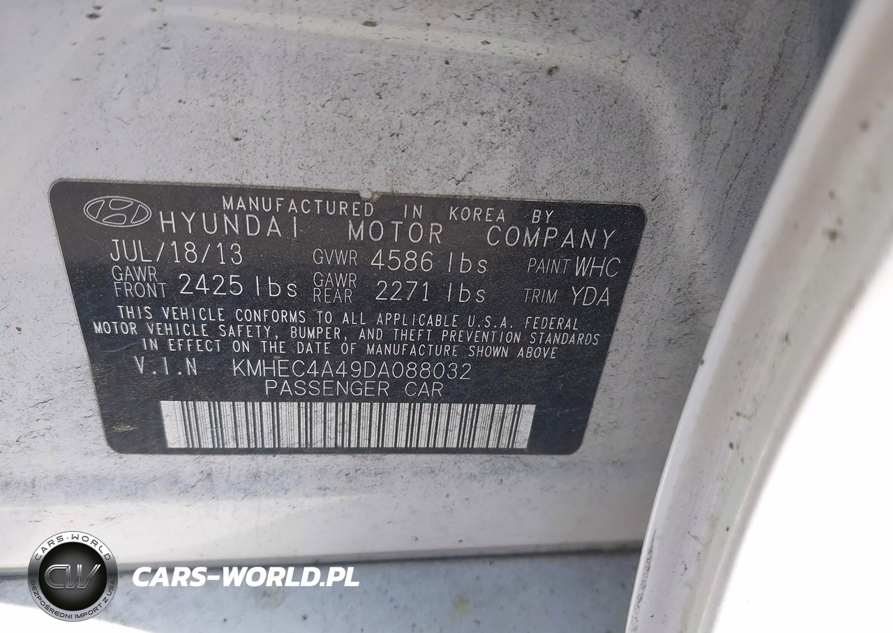 2013 Hyundai Sonata Hybrid VIN:KMHEC4A49DA088032 - 9