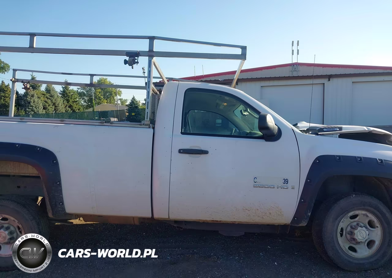 2008 Chevrolet Silverado 2500Hd Work Truck VIN:1GCHC24K18E216679 - 13