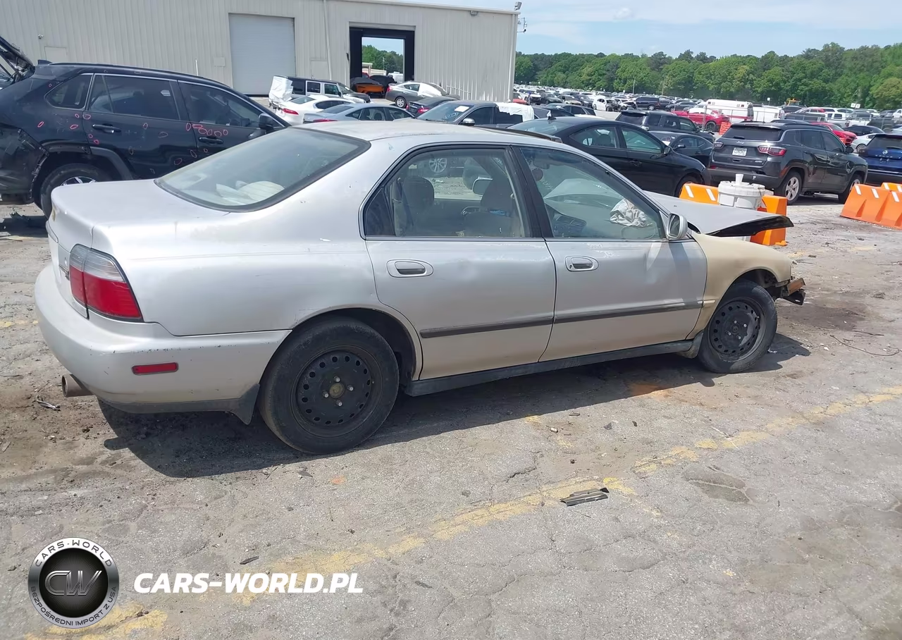 1996 Honda Accord Value VIN:1HGCD5693TA274989 - 4