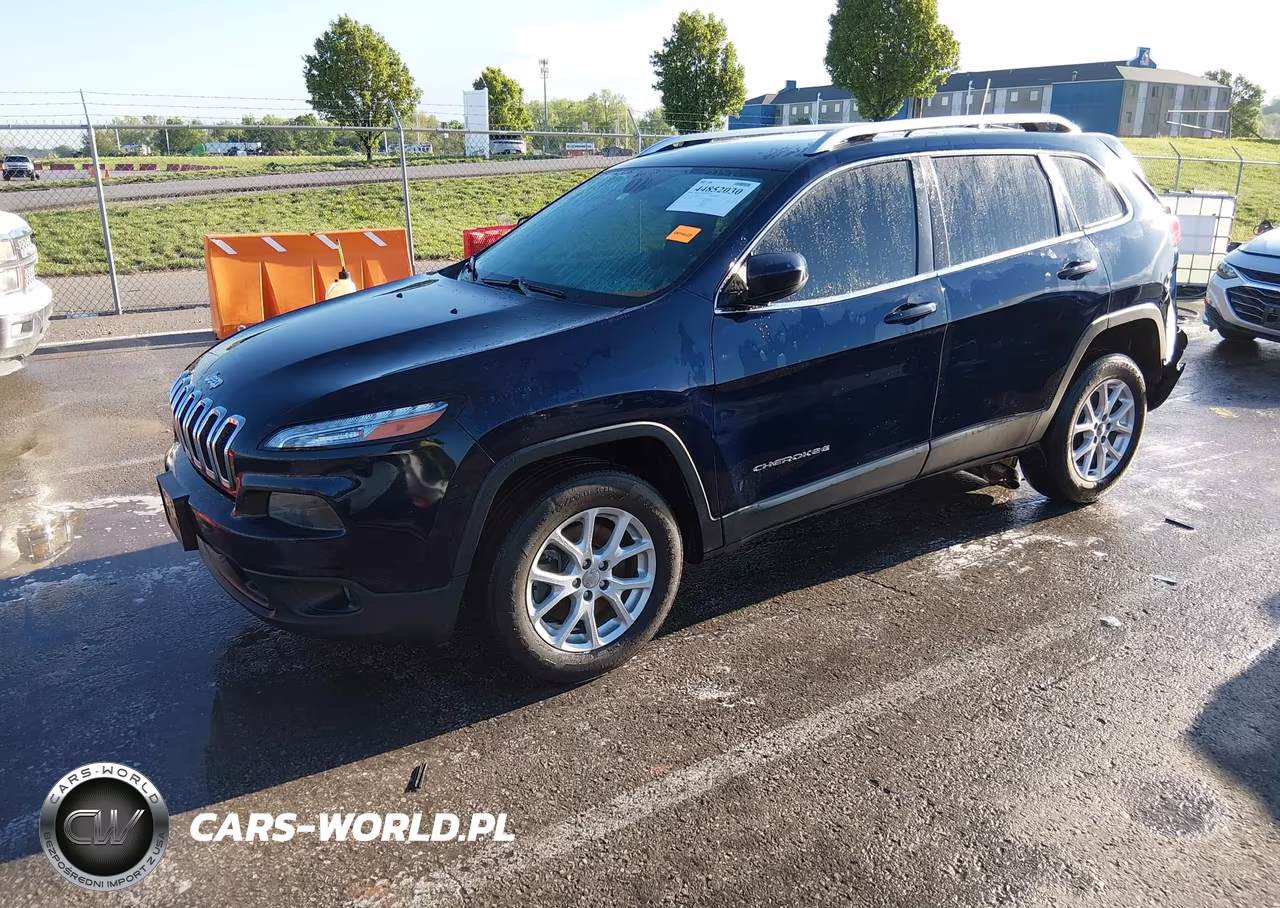 2016 Jeep Cherokee Latitude VIN:1C4PJMCS0GW121988 - 2