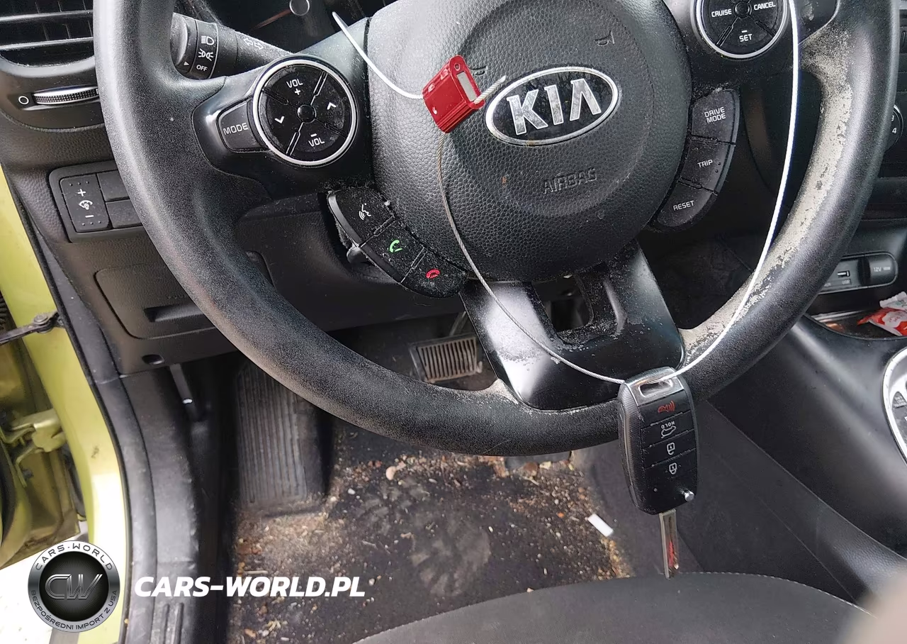 2018 Kia Soul VIN:KNDJN2A28J7900686 - 11