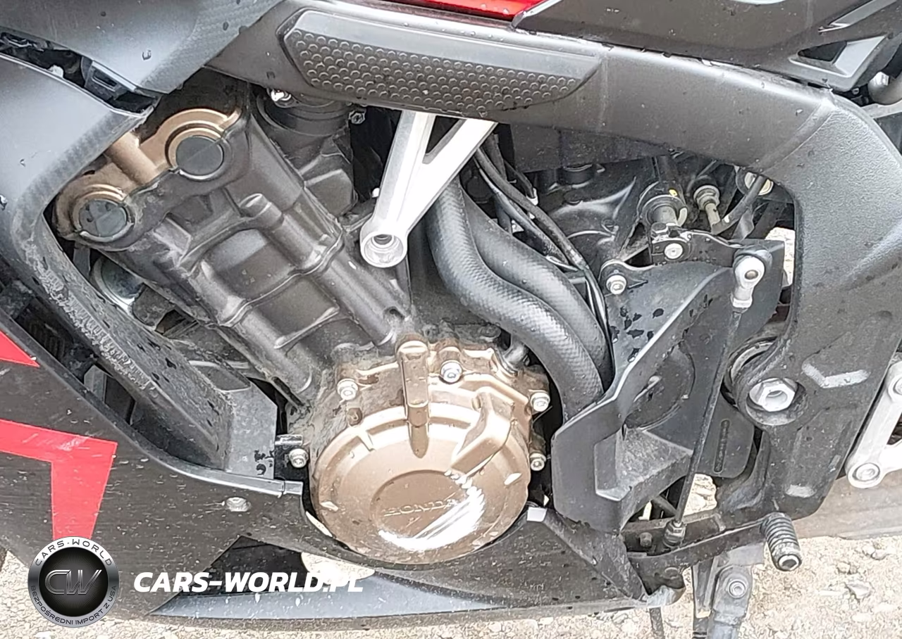 2018 Honda Cbr650 F VIN:MLHRC7402J5400516 - 9