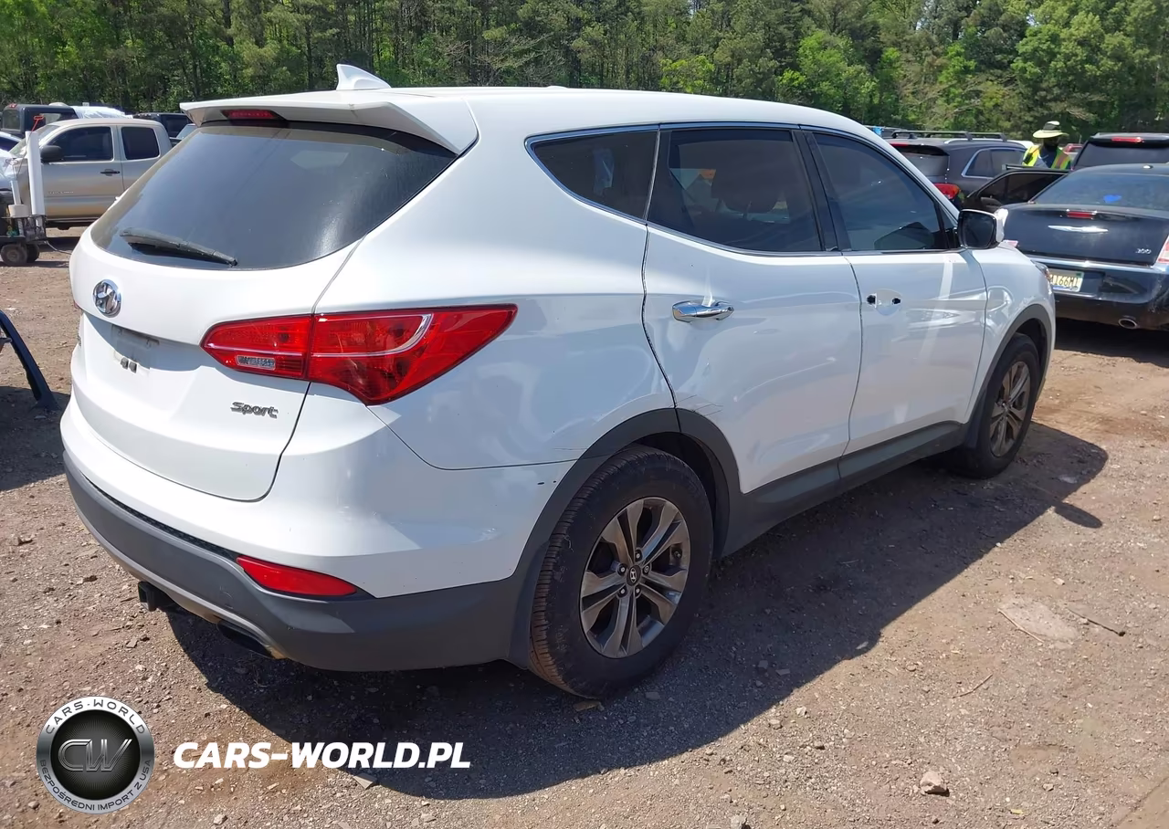 2015 Hyundai Santa Fe Sport 2.4L VIN:5XYZT3LB2FG287681 - 4