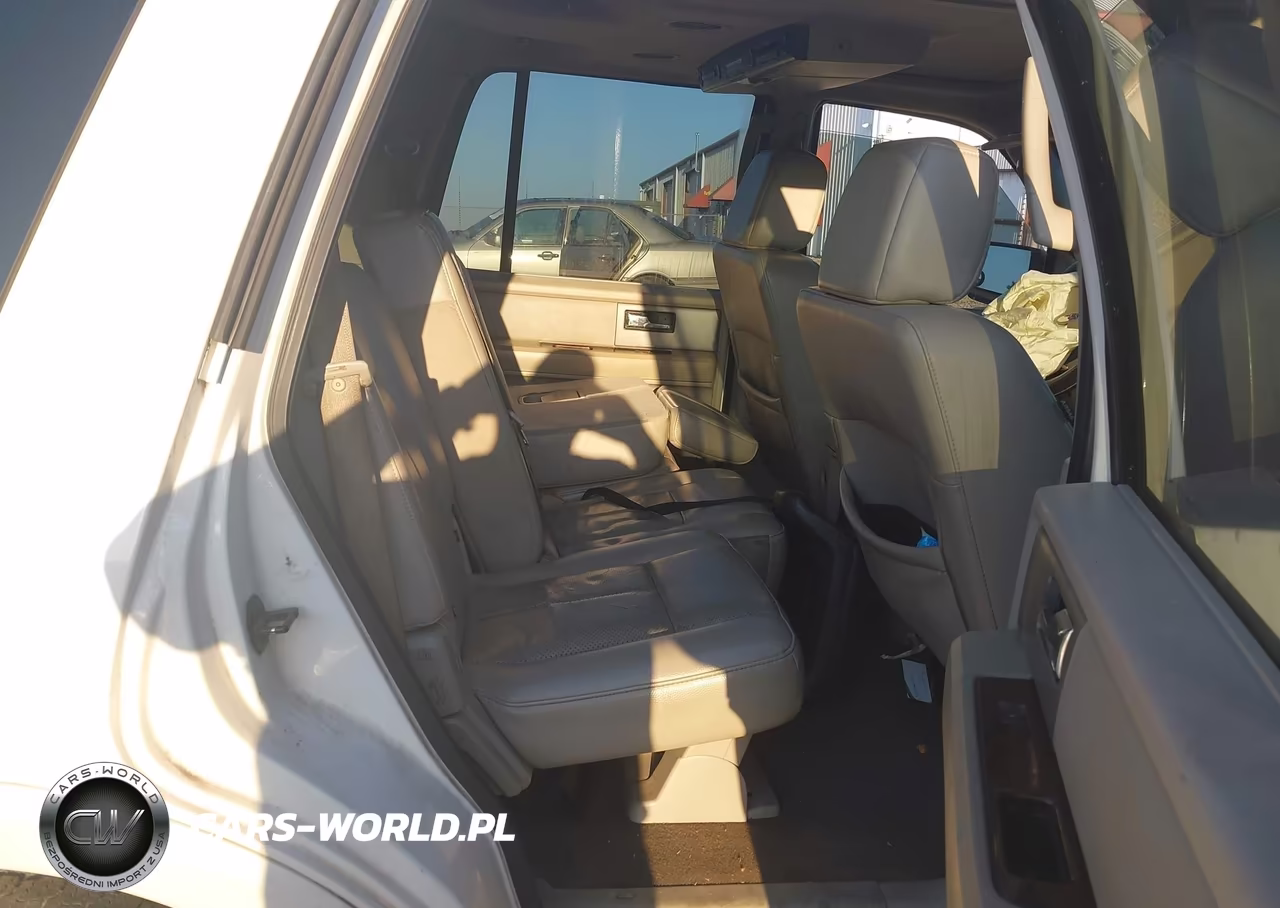 2008 Ford Expedition Limited VIN:1FMFU19558LA24724 - 8
