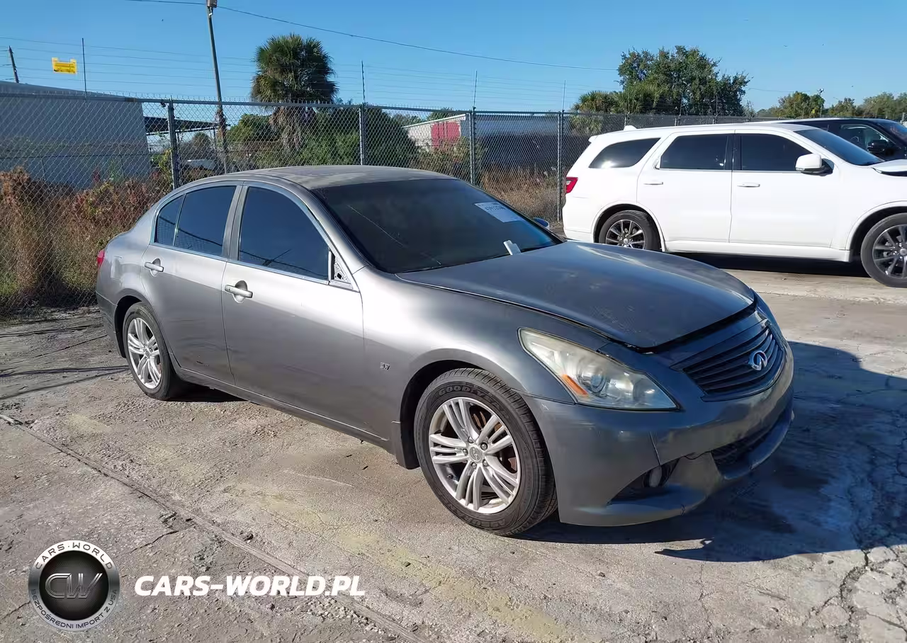 Główne zdjęcie 2015 Infiniti Q40