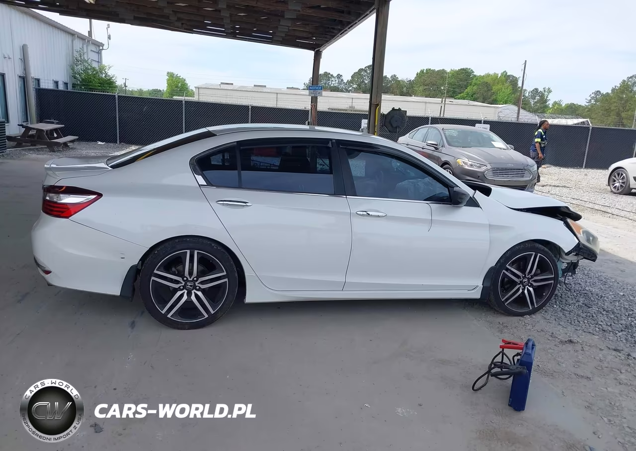 2016 Honda Accord Sport VIN:1HGCR2F57GA123172 - 13