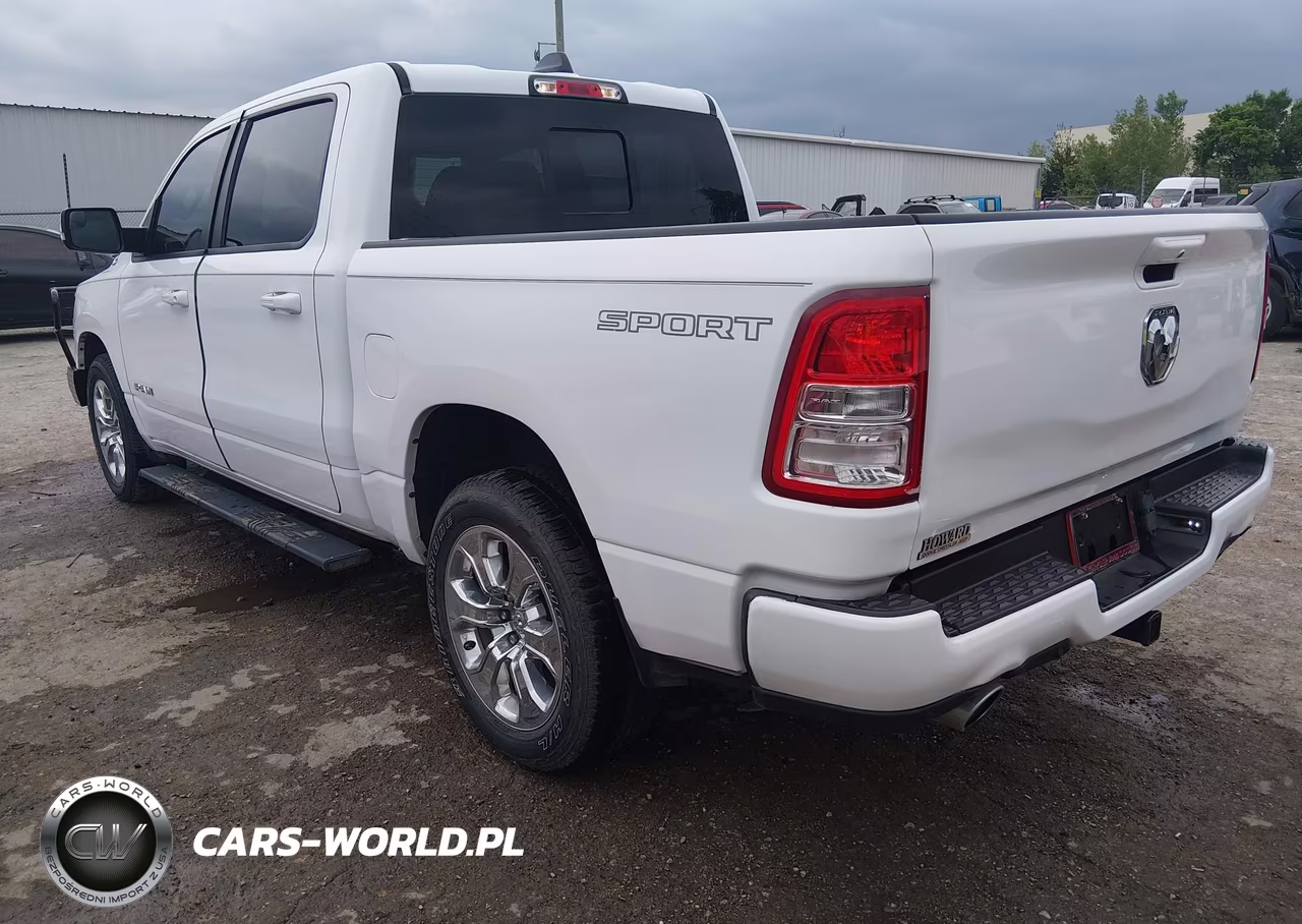 2021 Ram 1500 VIN:1C6SRFFT1MN637403 - 3