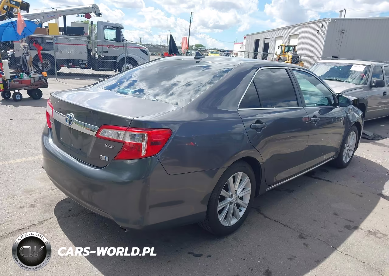 2014 Toyota Camry Hybrid Xle VIN:4T1BD1FK0EU104527 - 4
