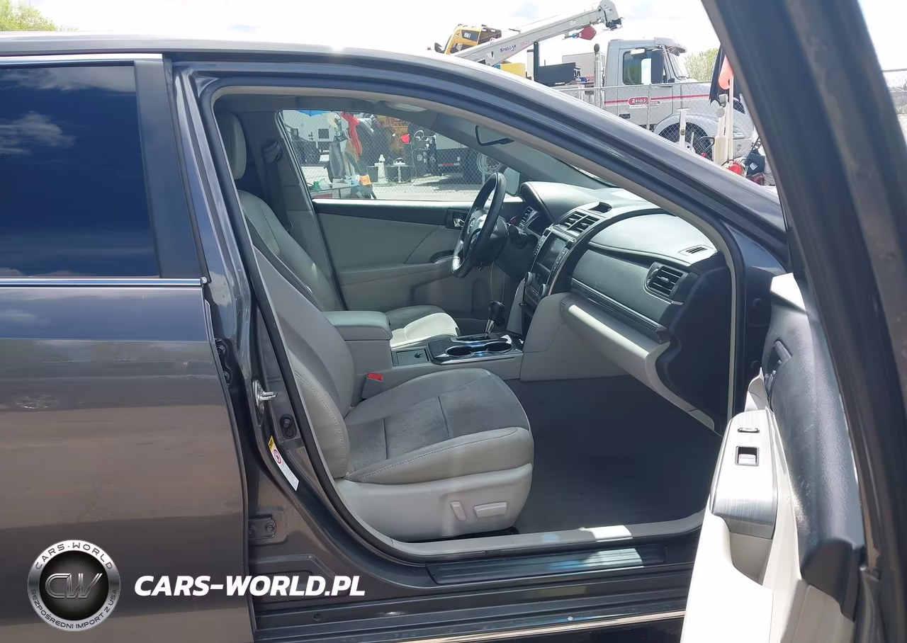 2014 Toyota Camry Hybrid Xle VIN:4T1BD1FK0EU104527 - 5