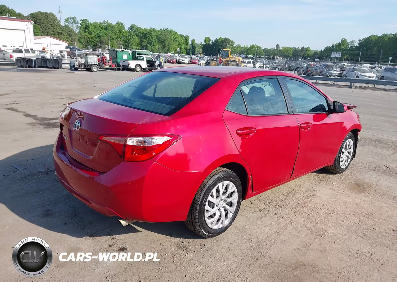 2017 Toyota Corolla Le VIN:2T1BURHE6HC919651 - 4