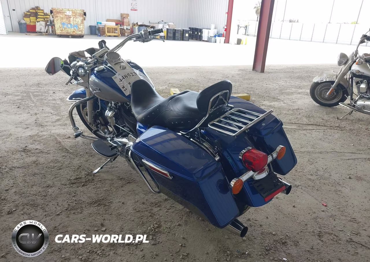 2017 Harley-Davidson Flhr Road King VIN:1HD1FBC35HB627831 - 3