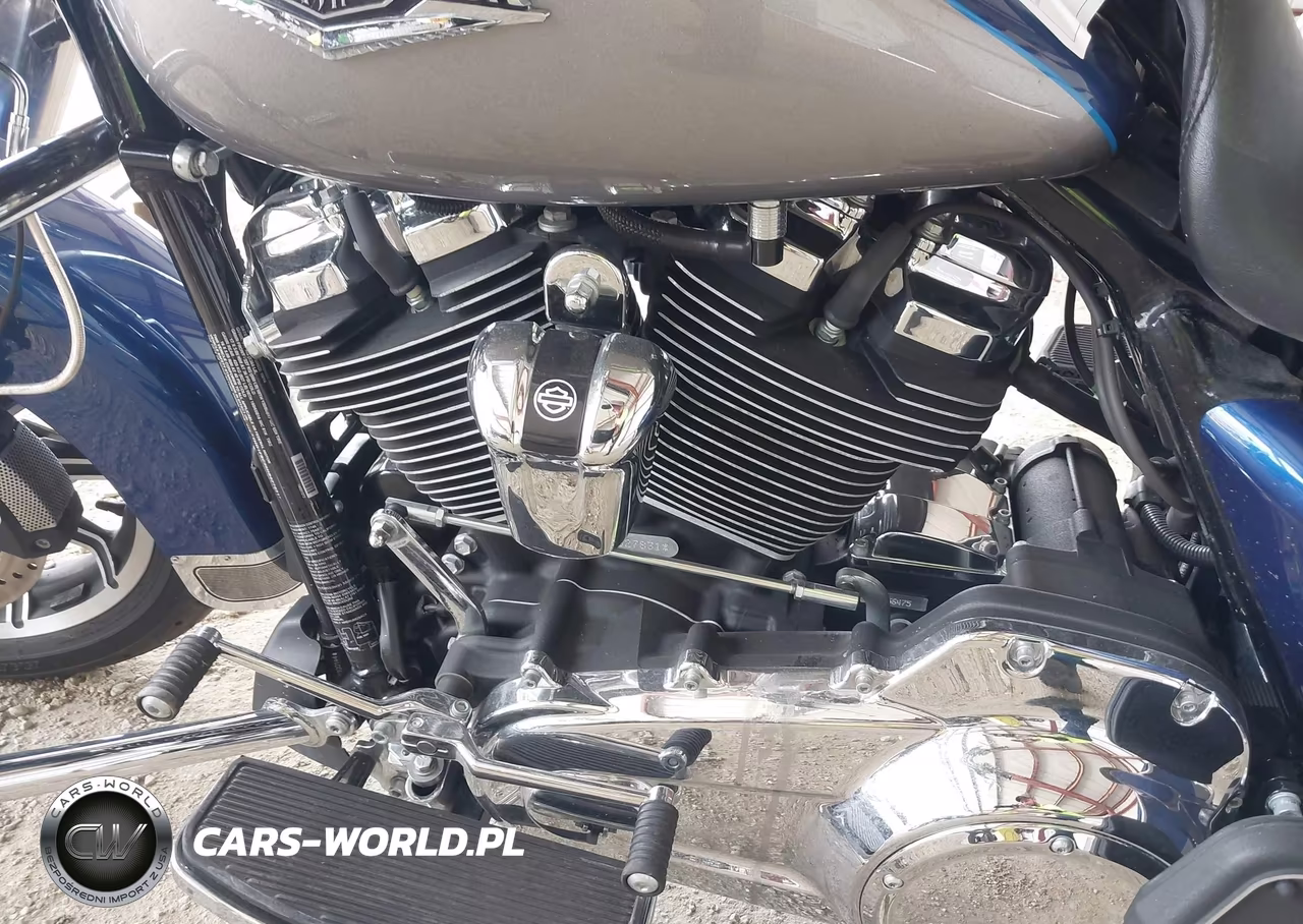 2017 Harley-Davidson Flhr Road King VIN:1HD1FBC35HB627831 - 9