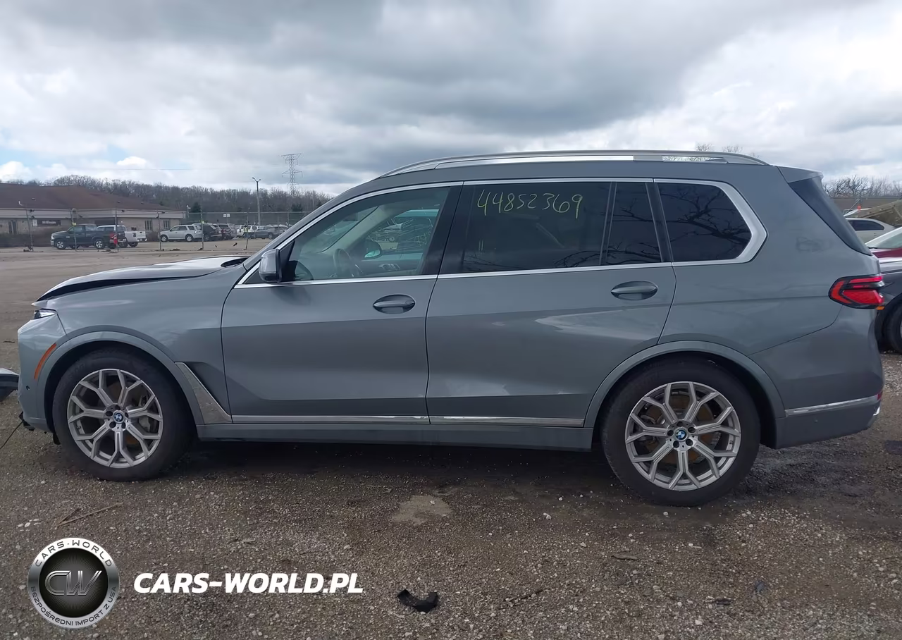 2023 BMW X7 xDrive40I VIN:5UX23EM07P9S03835 - 14
