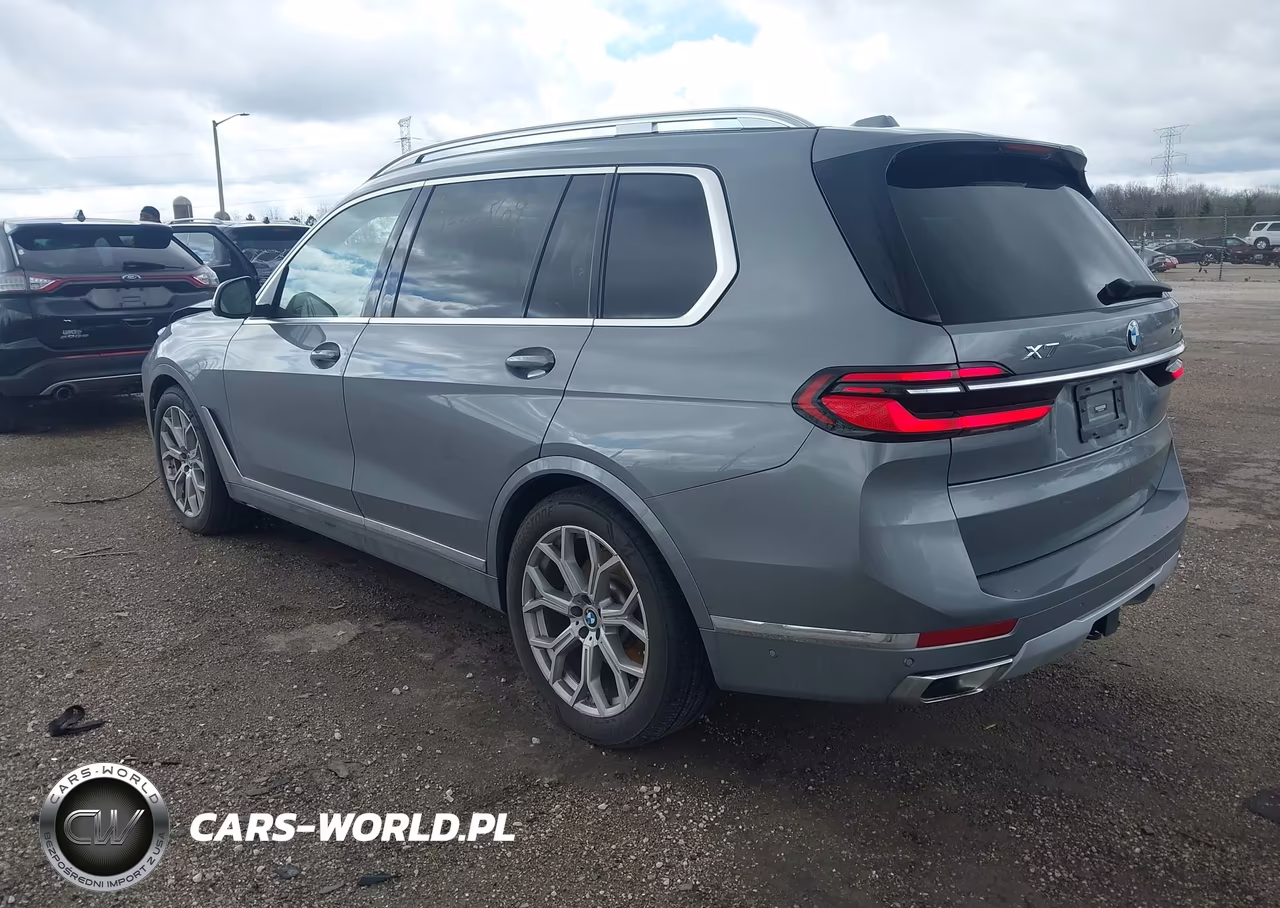 2023 BMW X7 xDrive40I VIN:5UX23EM07P9S03835 - 3