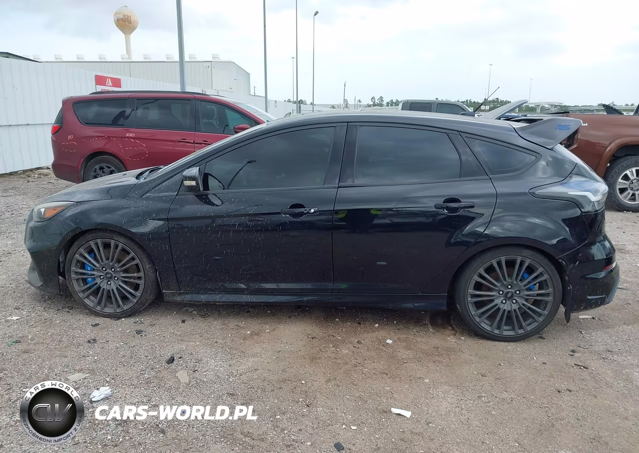 2016 Ford Focus Rs VIN:WF0DP3THXG4116192 - 14