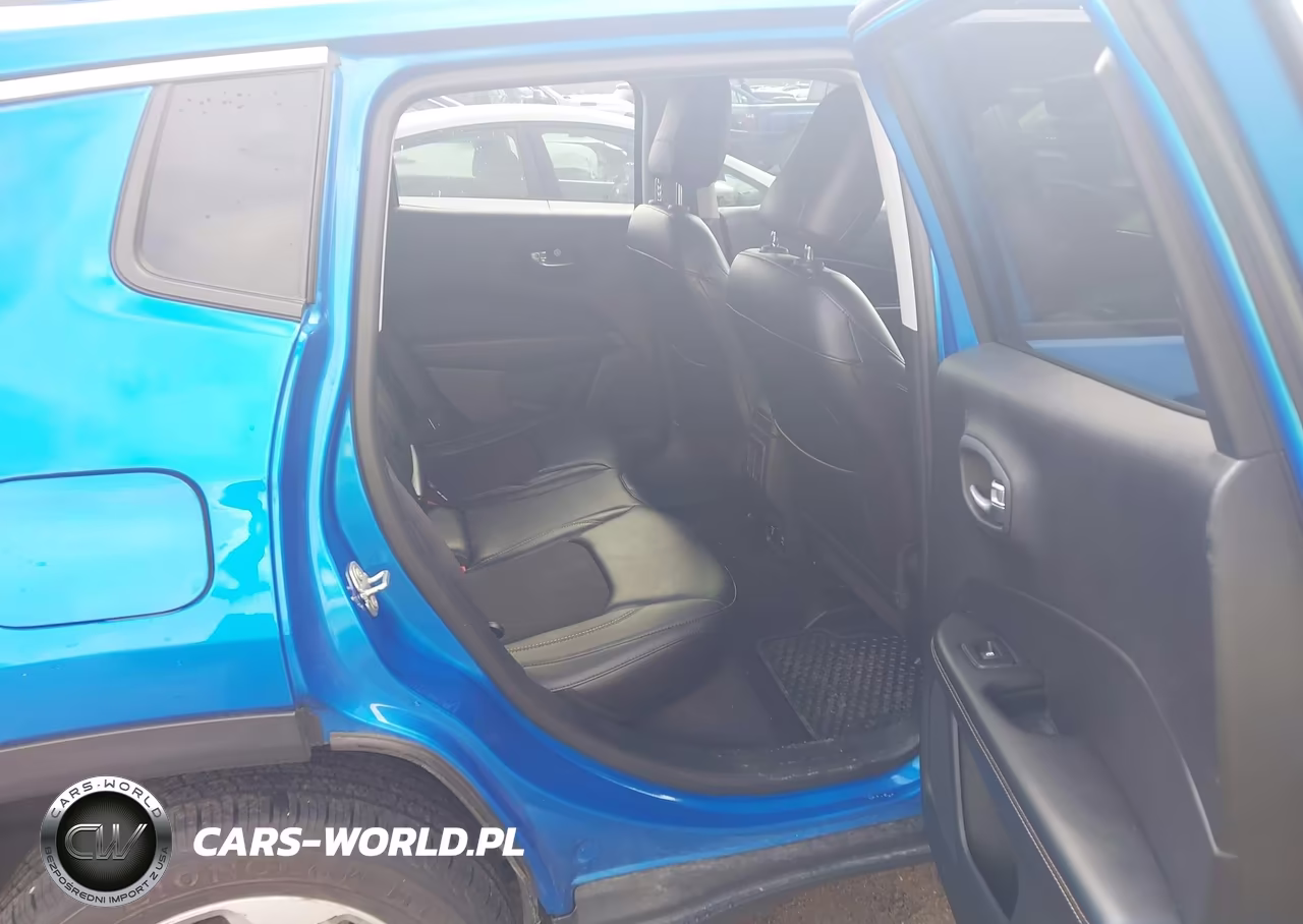 2018 Jeep Compass Latitude 4X4 VIN:3C4NJDBB4JT308236 - 8
