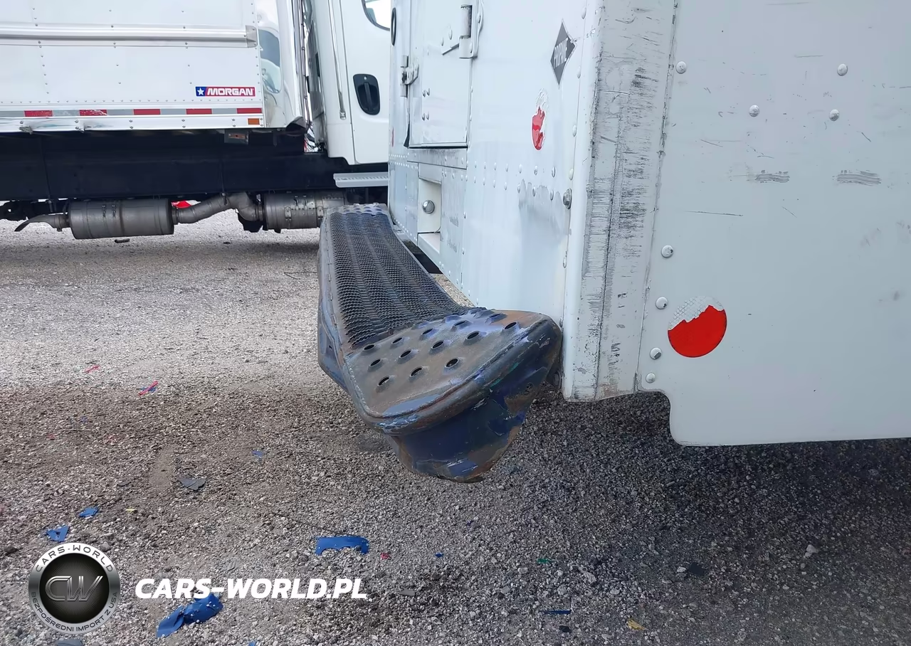 2011 Ford E-450 Stripped VIN:1FC4E4KS3BDA94573 - 19