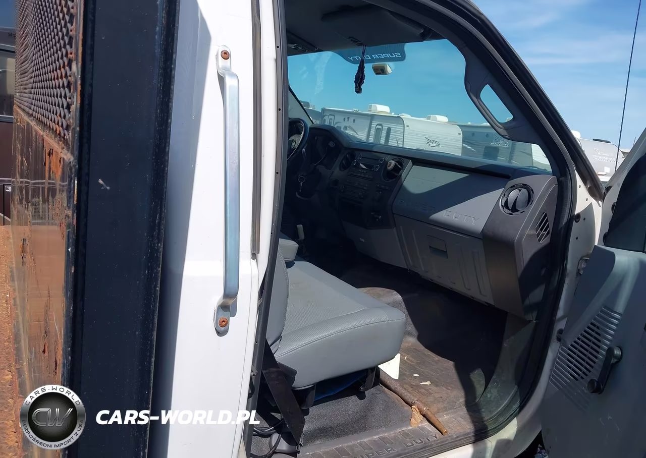 2015 Ford F-650 Gas Xl-Xlt VIN:3FRNF6HD9FV682703 - 5