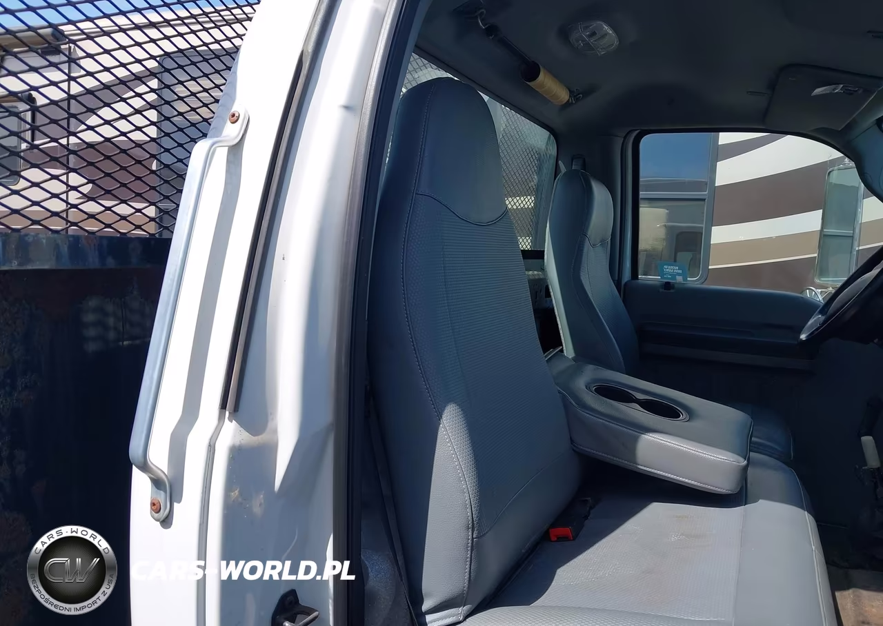 2015 Ford F-650 Gas Xl-Xlt VIN:3FRNF6HD9FV682703 - 8
