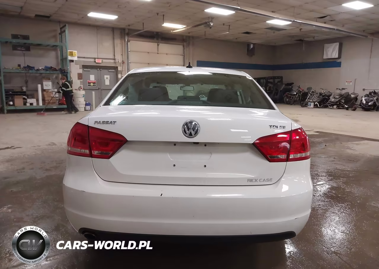 2015 Volkswagen Passat 2.0L Tdi Se VIN:1VWBV7A30FC069237 - 17