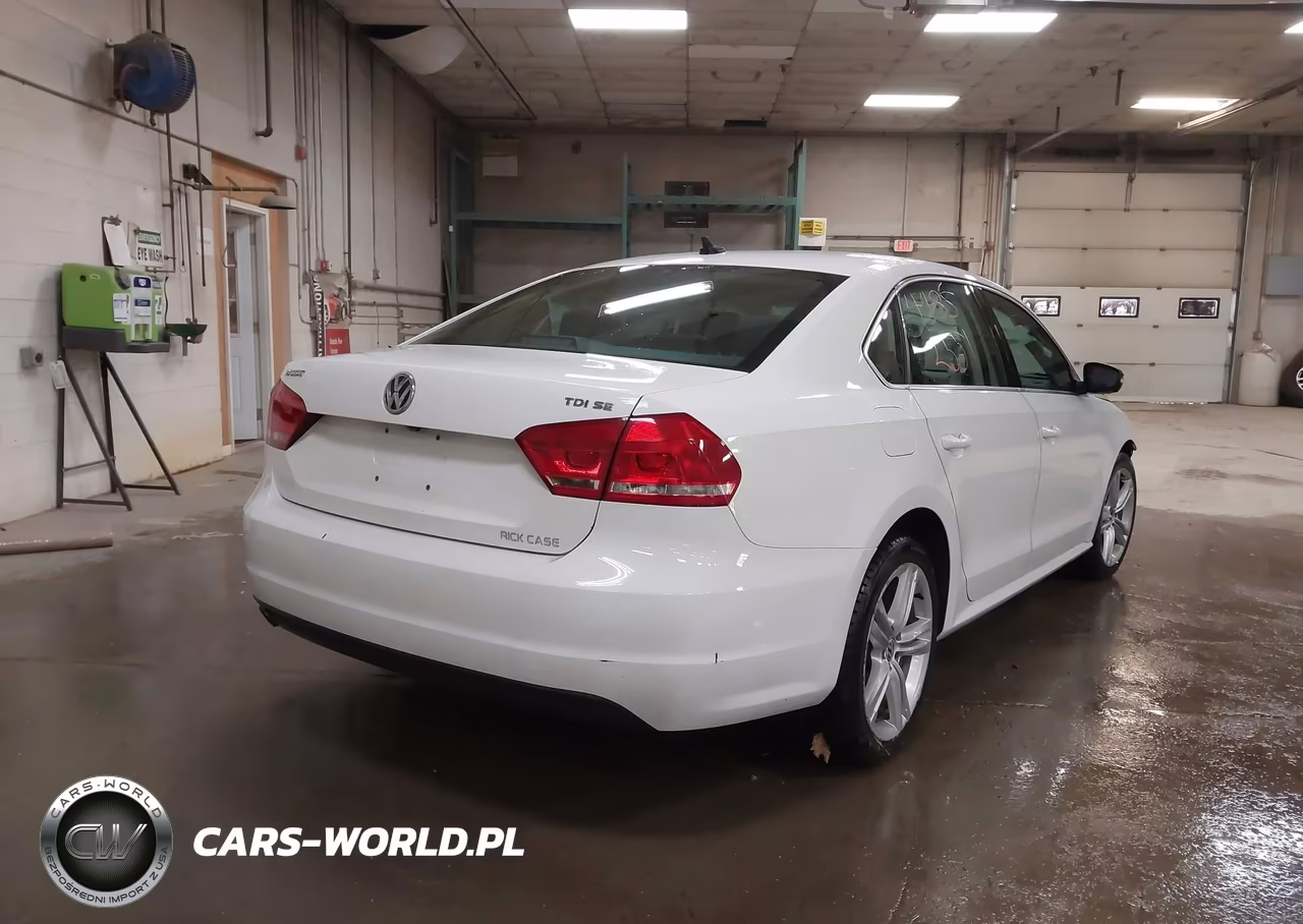 2015 Volkswagen Passat 2.0L Tdi Se VIN:1VWBV7A30FC069237 - 4