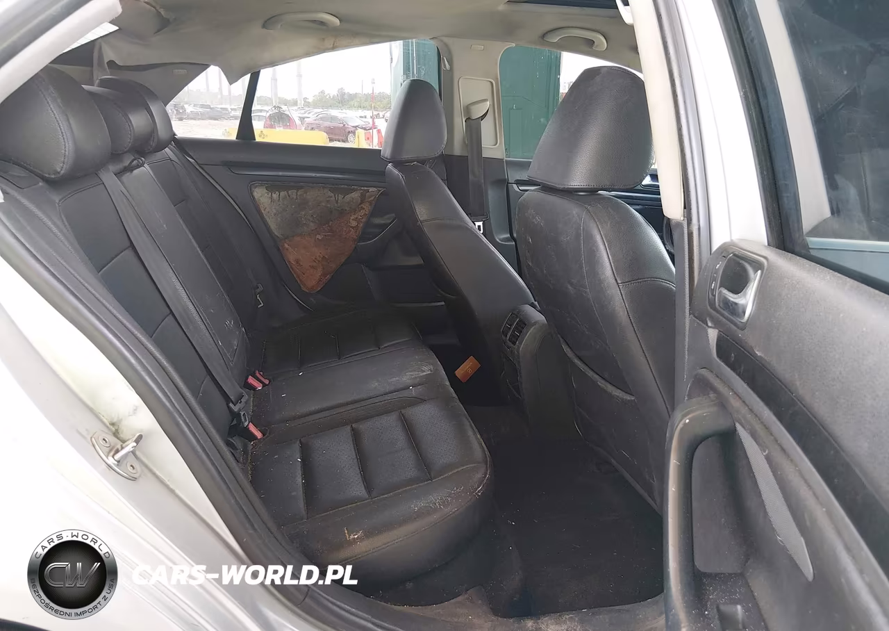 2010 Volkswagen Jetta Se VIN:3VWRX7AJ5AM051847 - 8