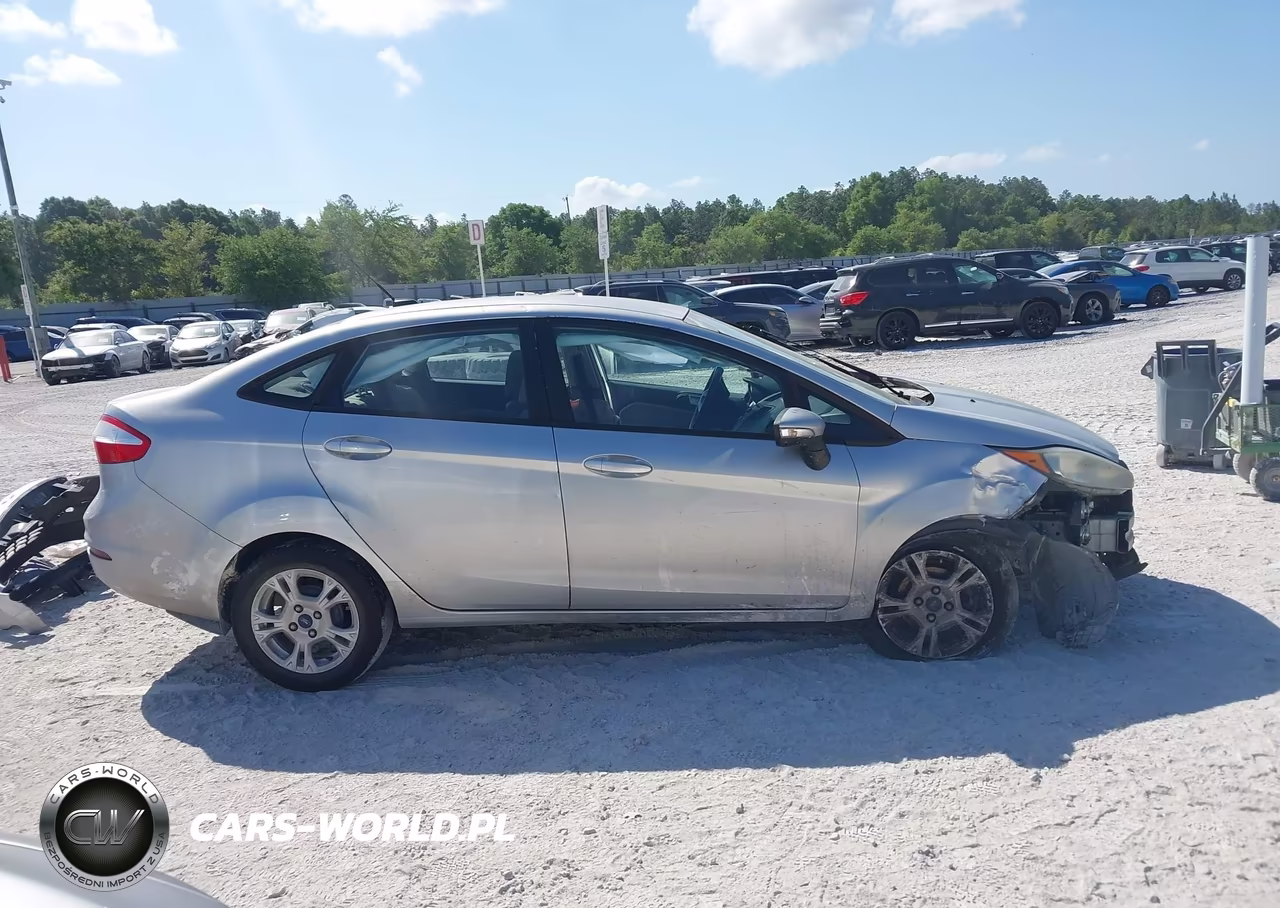 2015 Ford Fiesta Se VIN:3FADP4BJ7FM150547 - 14