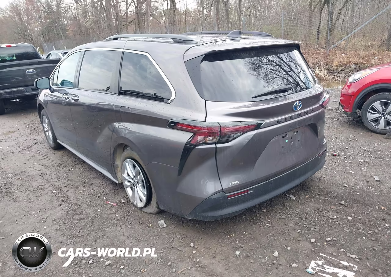 2024 Toyota Sienna Xle VIN:5TDJSKFC2RS123711 - 3