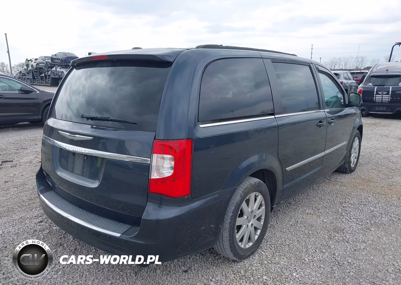 2014 Chrysler Town & Country Touring VIN:2C4RC1BGXER159748 - 4