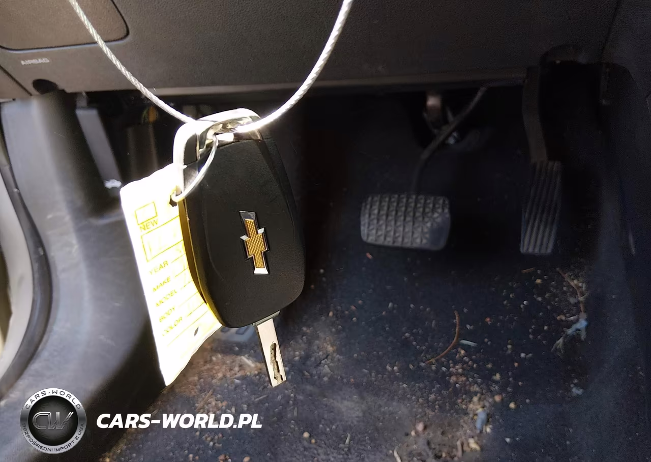 2019 Chevrolet Trax Ls VIN:3GNCJNSB3KL274943 - 11