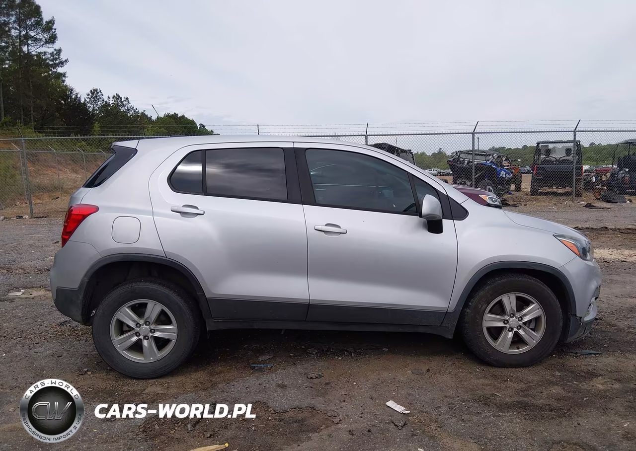 2019 Chevrolet Trax Ls VIN:3GNCJNSB3KL274943 - 13