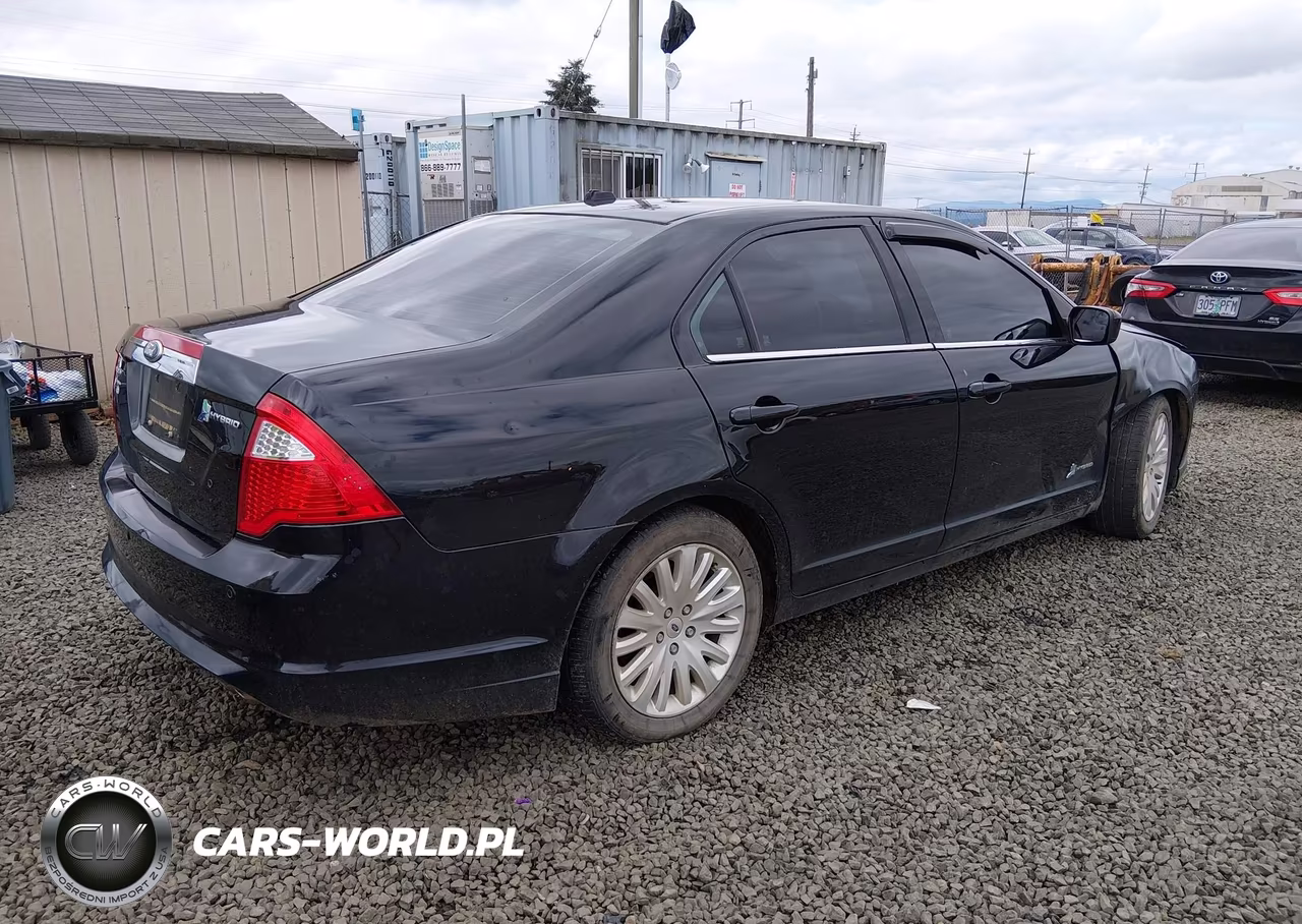 2011 Ford Fusion Hybrid VIN:3FADP0L39BR103946 - 4