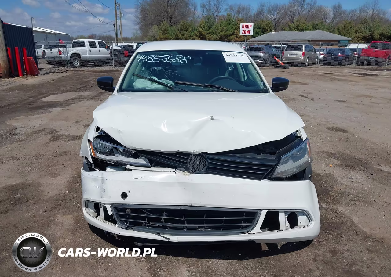 2013 Volkswagen Jetta 2.0L S VIN:3VW2K7AJ7DM204684 - 13