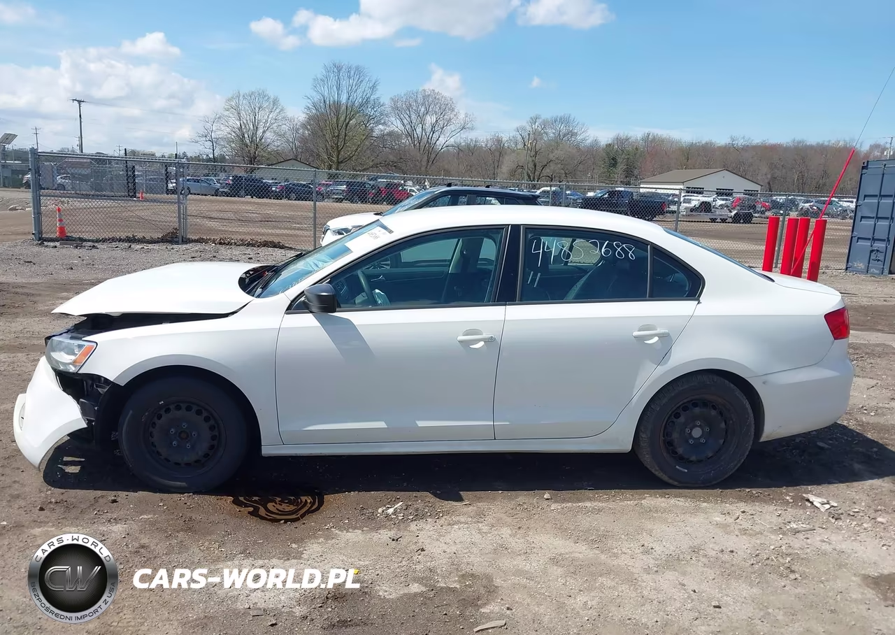 2013 Volkswagen Jetta 2.0L S VIN:3VW2K7AJ7DM204684 - 15