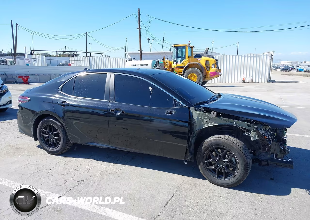 2021 Toyota Camry Le Hybrid VIN:4T1C31AK9MU562340 - 14