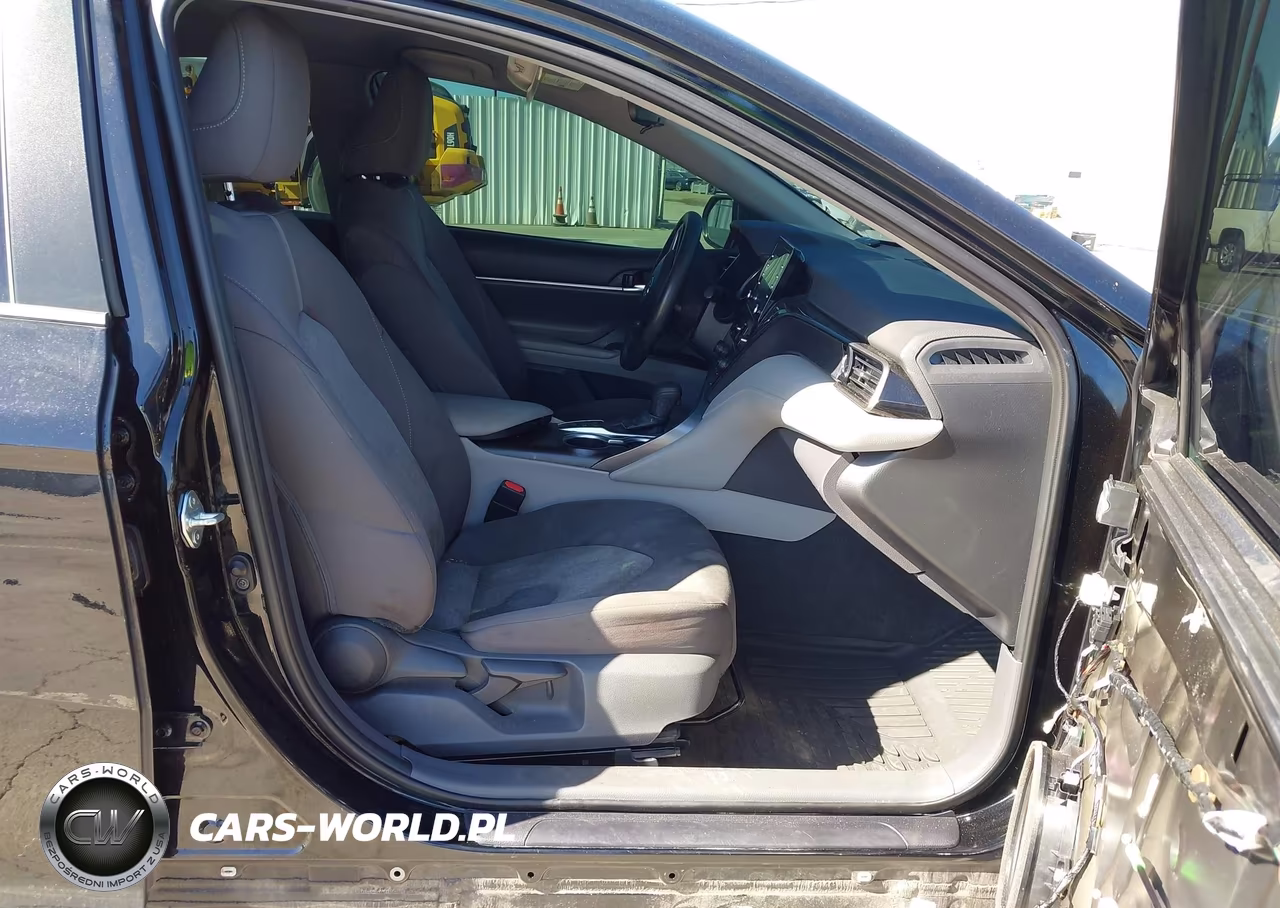 2021 Toyota Camry Le Hybrid VIN:4T1C31AK9MU562340 - 5